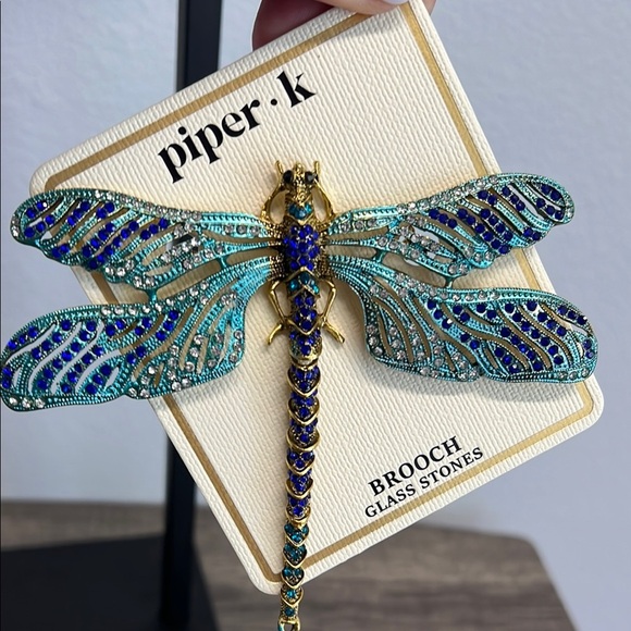 Piper K | Dragonfly Brooch ✨ - Picture 6 of 8